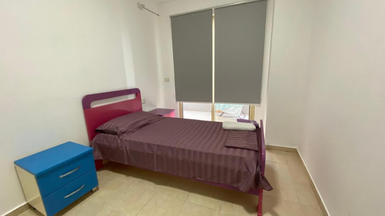 Anna'S Apartament Lushnje Экстерьер фото