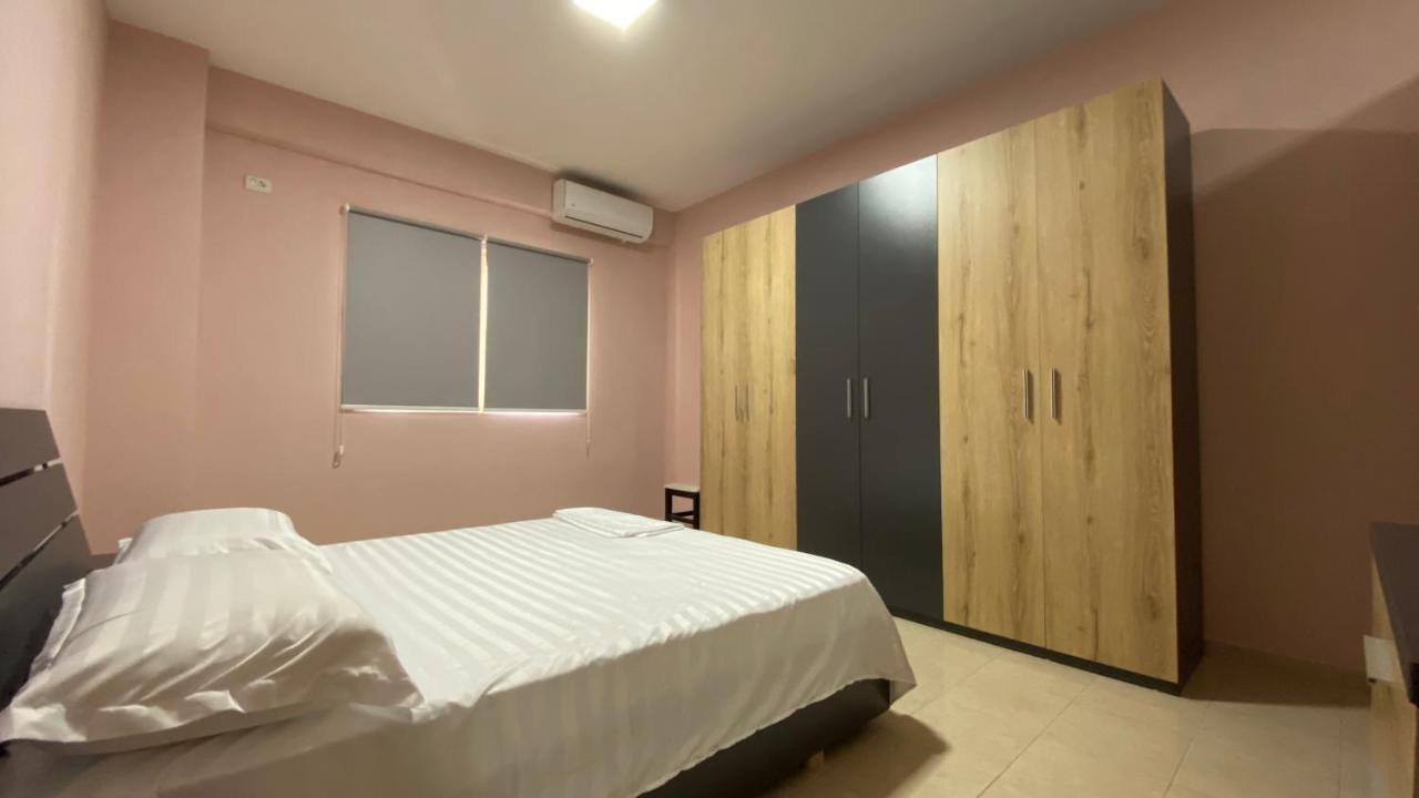Anna'S Apartament Lushnje Экстерьер фото